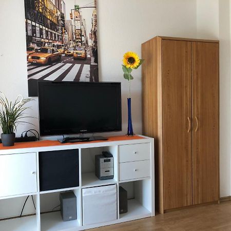 2 Zimmer Wohnung Mit Balkon - Naehe Messe Haar  Dış mekan fotoğraf